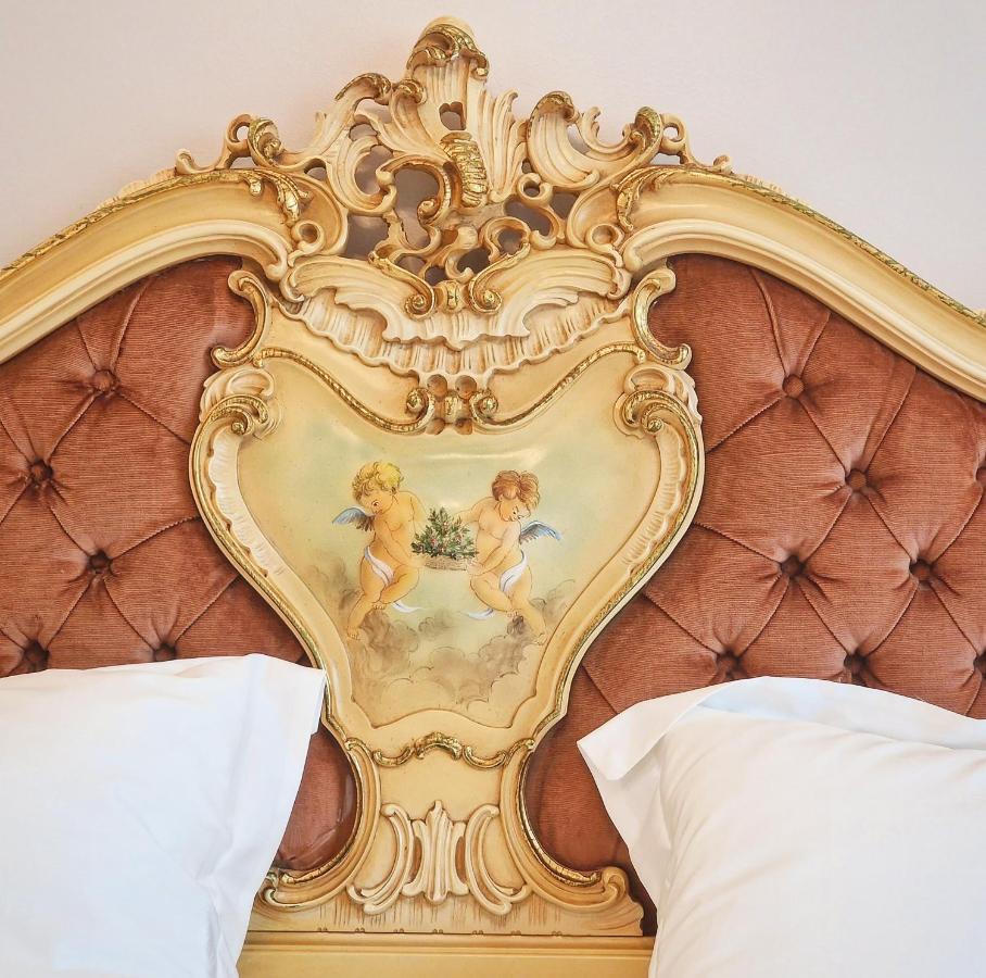 Amor Tirol Busteni (Adults Only) Bagian luar foto