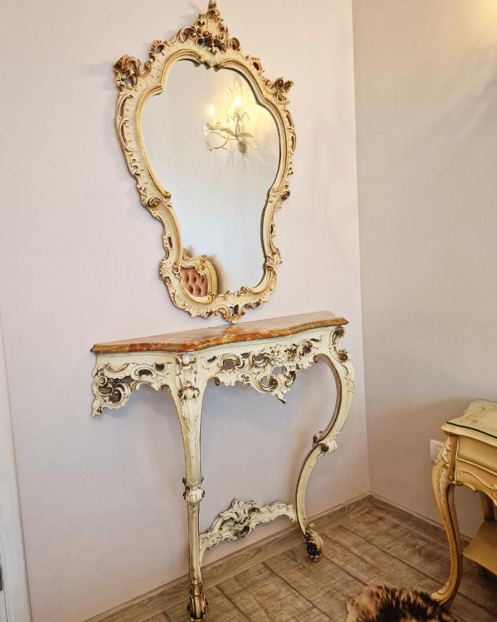 Amor Tirol Busteni (Adults Only) Bagian luar foto