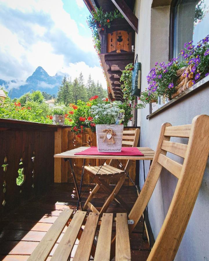 Amor Tirol Busteni (Adults Only) Bagian luar foto