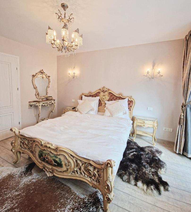 Amor Tirol Busteni (Adults Only) Bagian luar foto