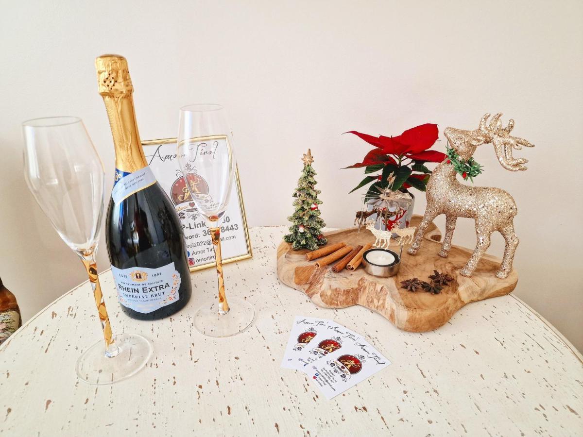 Amor Tirol Busteni (Adults Only) Bagian luar foto